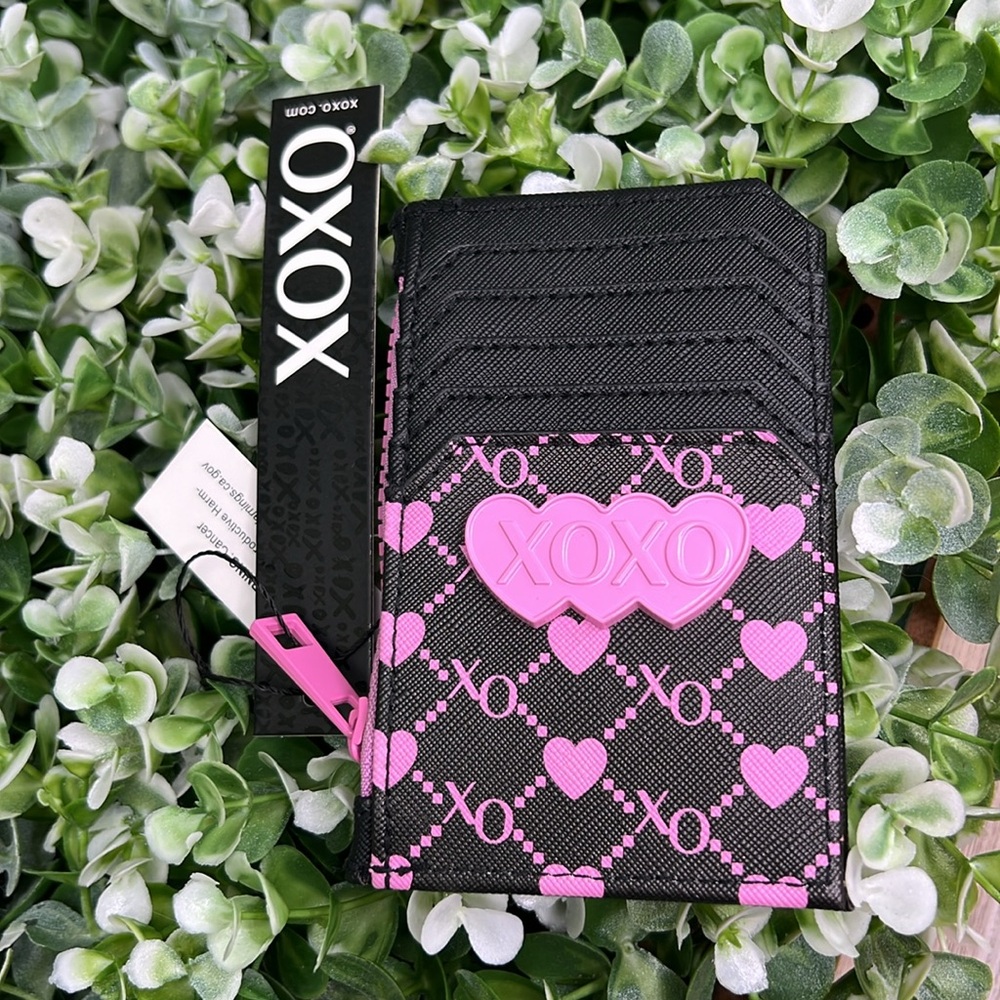 XOXO Heart Black and Pink Card Holder NWT